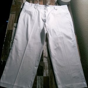 These Cute Cropped Pants